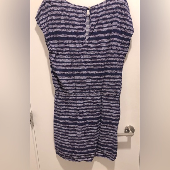 GAP women’s dress in navy with purple flower pattern - with pockets, size small - Picture 2 of 3